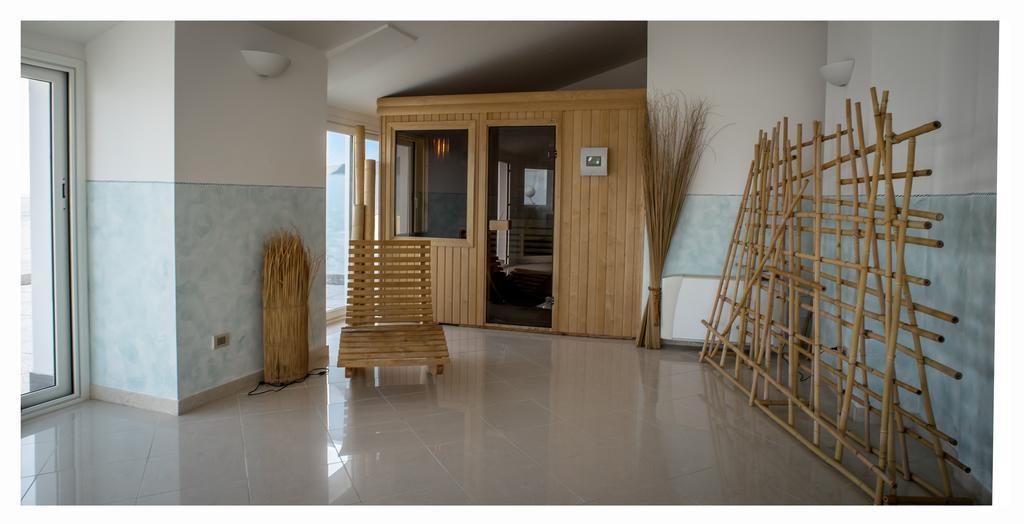 Lido Resort Finale Ligure Kültér fotó