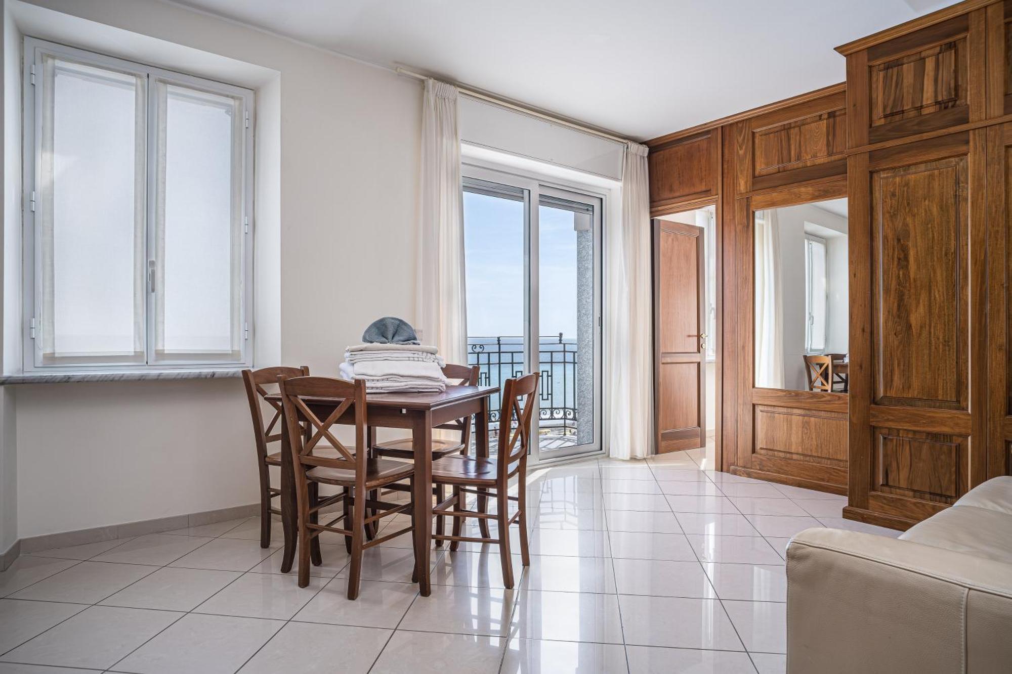 Lido Resort Finale Ligure Kültér fotó