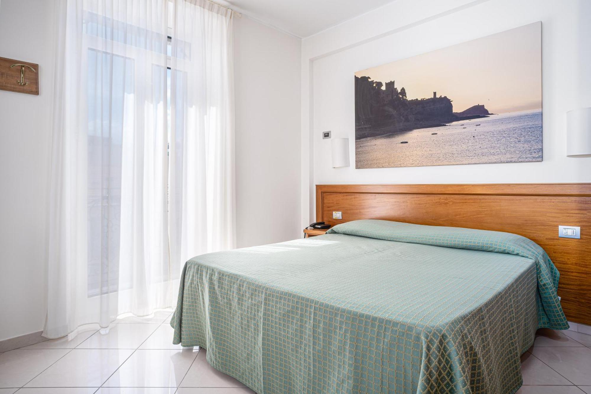 Lido Resort Finale Ligure Kültér fotó