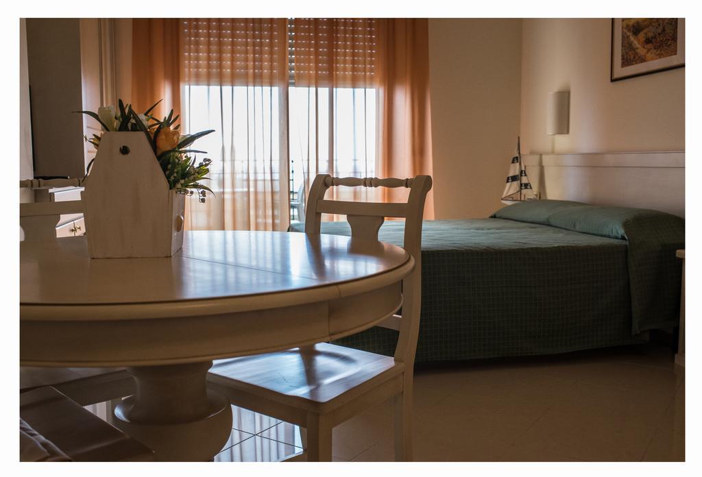 Lido Resort Finale Ligure Kültér fotó