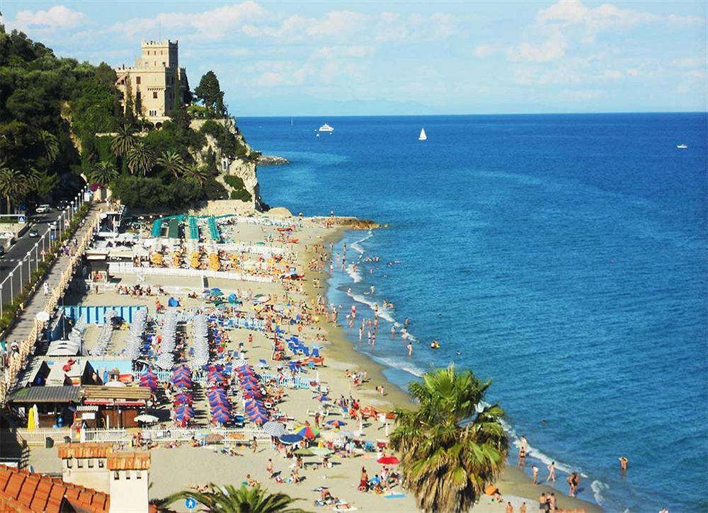 Lido Resort Finale Ligure Kültér fotó