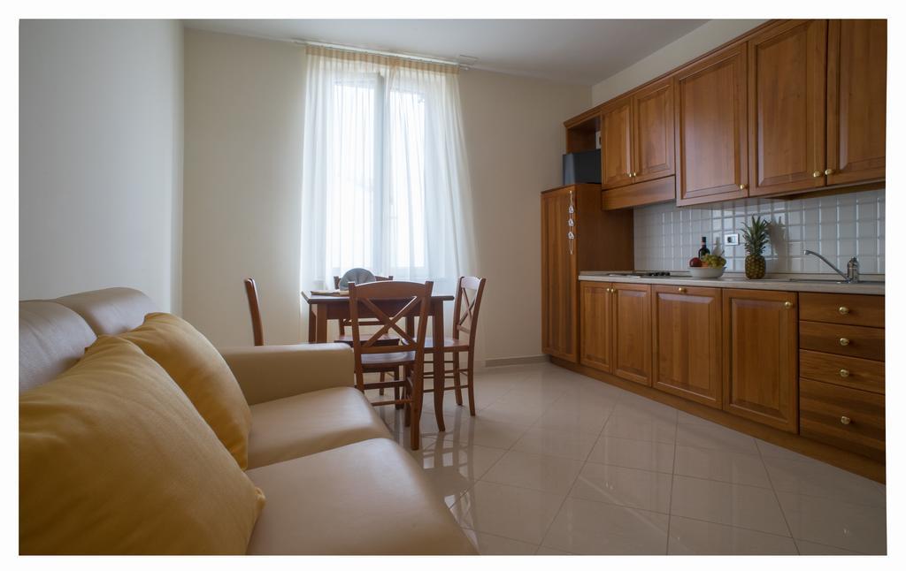 Lido Resort Finale Ligure Kültér fotó